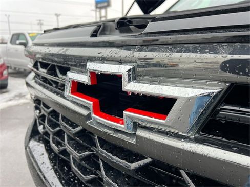 Used 2026 Chevrolet Silverado 1500 ZR2 image 32
