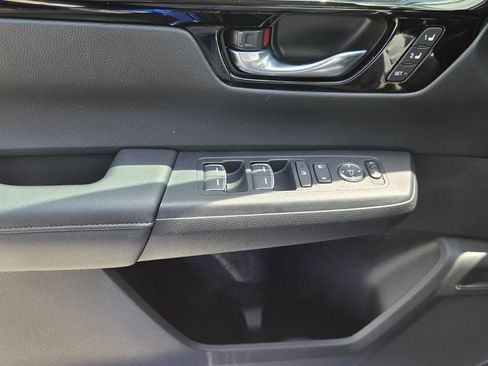 Used 2025 Honda CR-V EX-L image 27