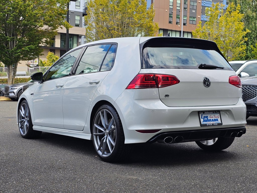 Used 2017 Volkswagen Golf R 4-Door AWD/4WD image 7