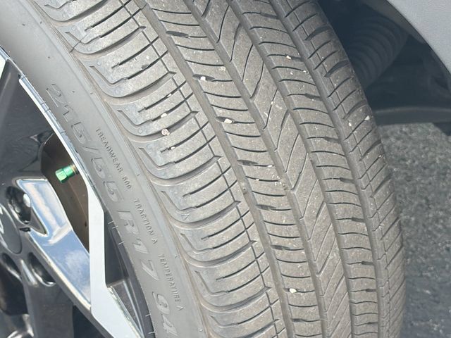 Used 2024 Kia Seltos EX FWD image 32