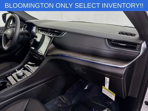 New 2025 Jeep Grand Cherokee L Overland w/ Trailer Tow Package image 31