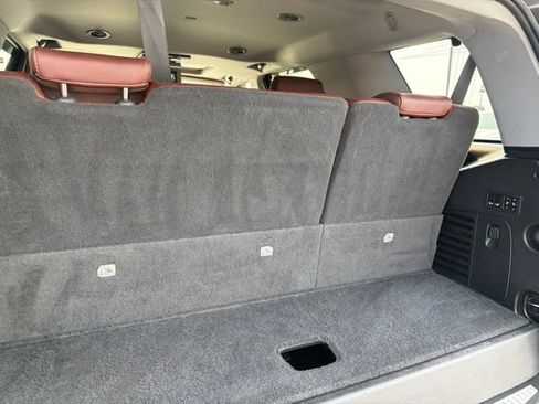 Used 2019 Chevrolet Tahoe Premier w/ Premier Plus Edition AWD/4WD image 28