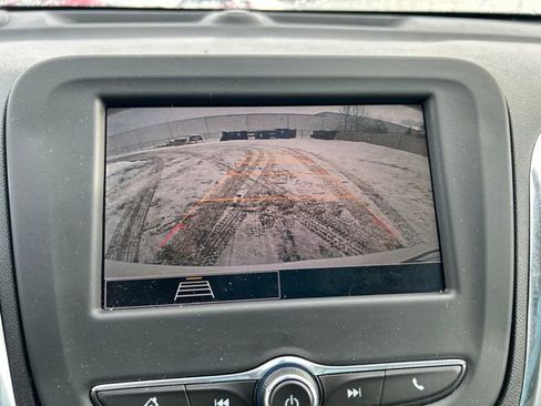 Used 2024 Chevrolet Equinox LT image 20