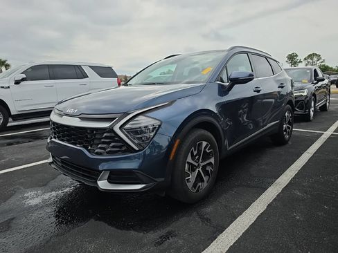 Certified 2024 Kia Sportage EX w/ EX Premium Package AWD/4WD image 5