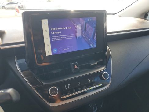 Used 2025 Toyota Corolla LE image 24