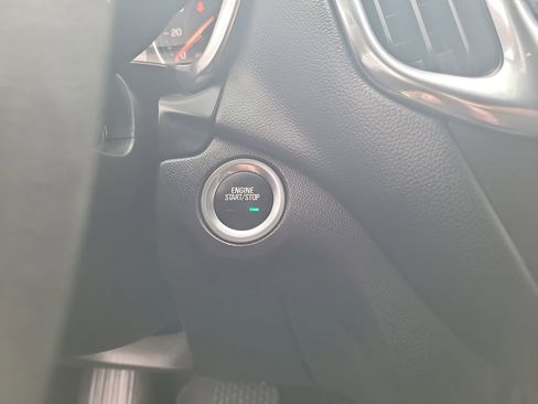 Used 2022 Chevrolet Equinox LT image 19