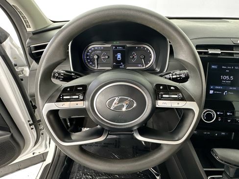 Used 2023 Hyundai Tucson SEL FWD image 11