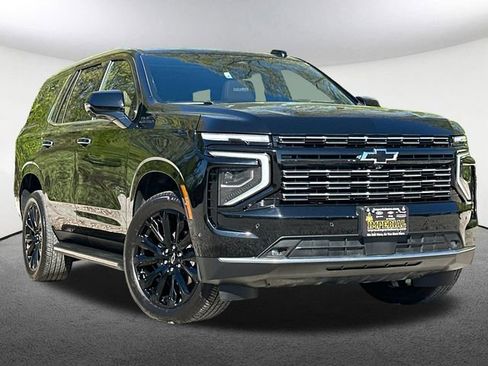Used 2025 Chevrolet Tahoe High Country w/ Sun And Tow Package AWD/4WD image 2