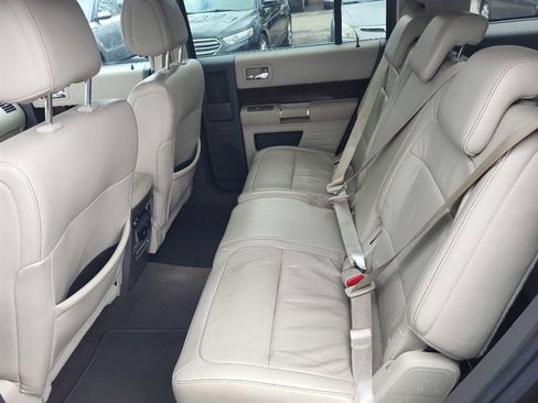 Used 2011 Ford Flex SEL w/ Rapid Spec Order Code FWD image 11