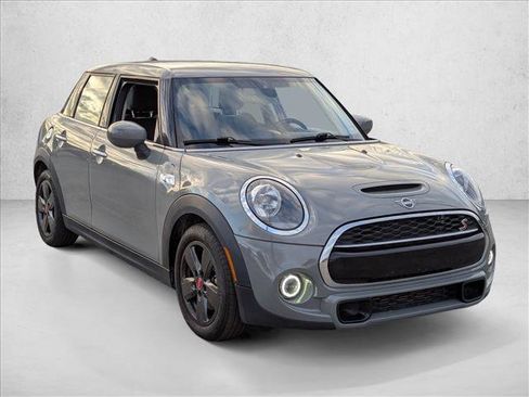 Used 2021 MINI Cooper S image 3