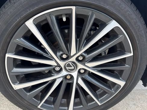 Used 2024 Lexus ES 350 w/ Premium Package FWD image 8
