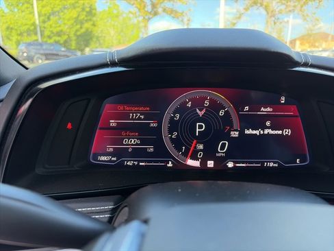 Used 2021 Chevrolet Corvette Stingray Coupe w/ Z51 Performance Package RWD image 7