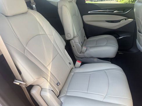 Used 2020 Buick Enclave Essence w/ Sound and Sites Package image 28