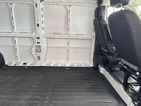 Used 2025 RAM ProMaster 3500 w/ Safety Group FWD image 28