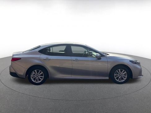Used 2025 Toyota Camry LE image 16