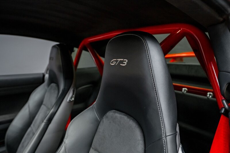 Used 2018 Porsche 911 GT3 w/ Sport Chrono Package RWD image 20