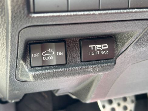 Certified 2025 Toyota Tacoma TRD Pro AWD/4WD image 26
