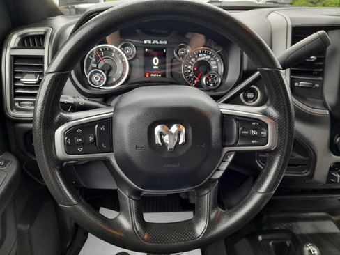 Used 2024 RAM 2500 Tradesman w/ Chrome Appearance Group AWD/4WD image 13