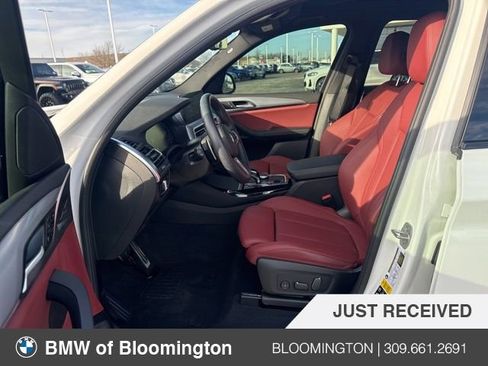 Used 2024 BMW X3 xDrive30i w/ Premium Package image 9