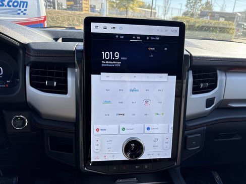 Used 2024 Ford Expedition Timberline image 29