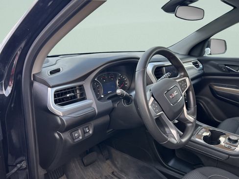 Used 2023 GMC Acadia SLE w/ Driver Convenience Package image 10