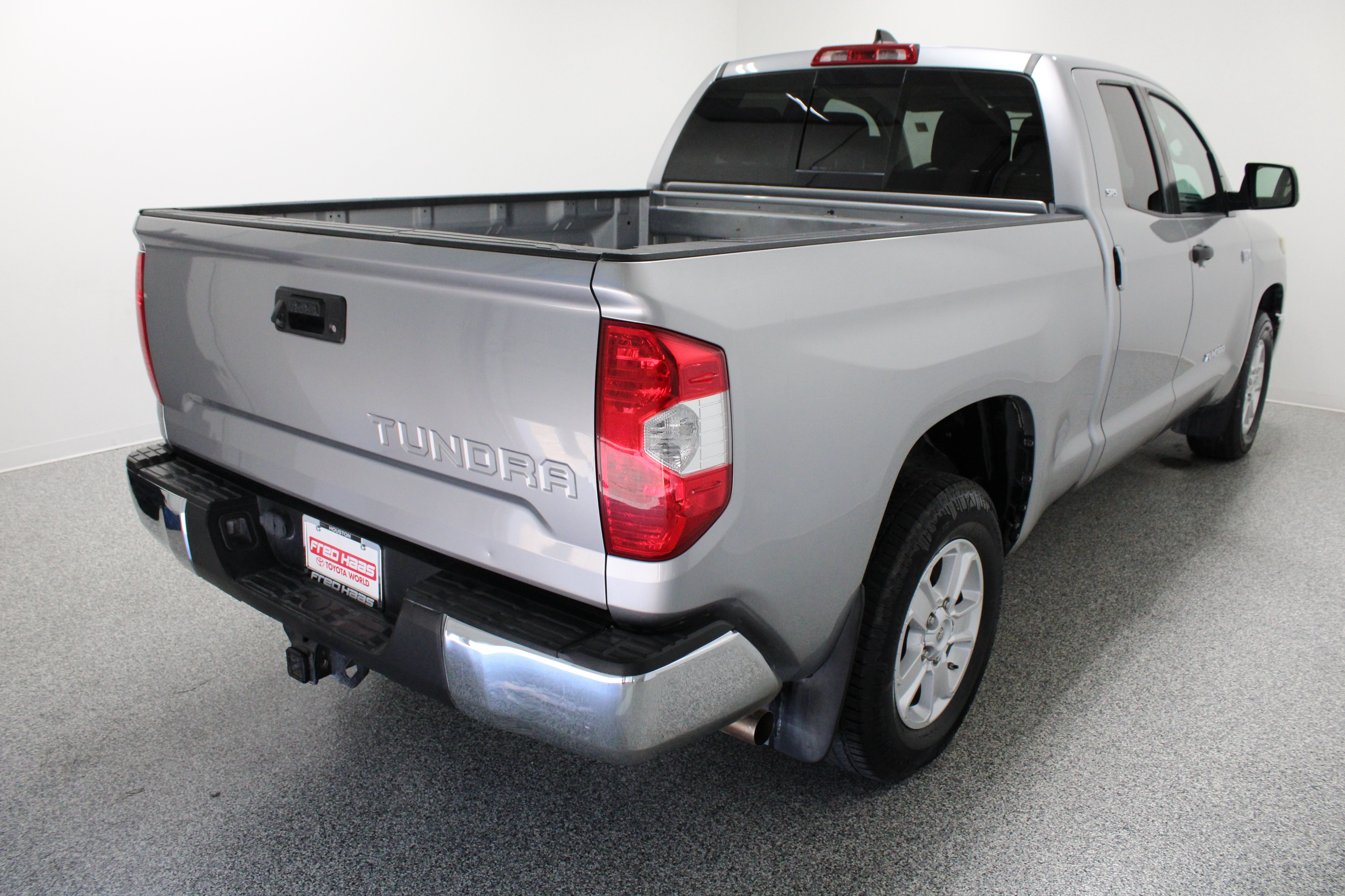 Used 2020 Toyota Tundra SR5 w/ SR5 Upgrade Package RWD image 7