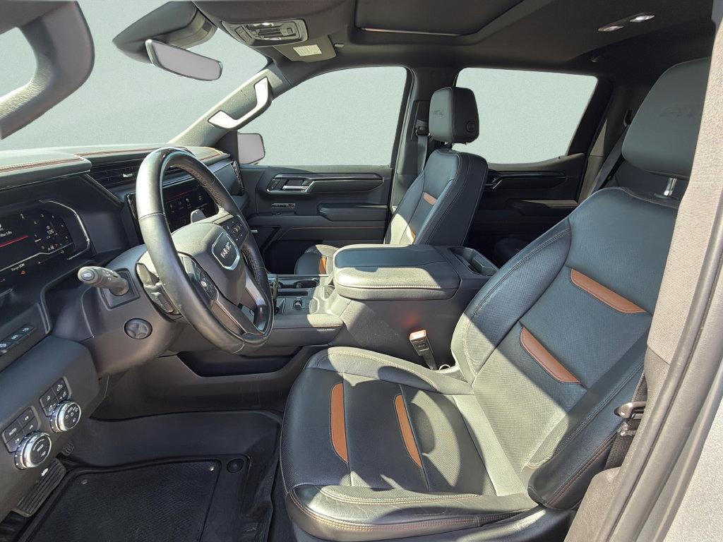 Used 2024 GMC Sierra 1500 AT4 w/ Technology Package AWD/4WD image 18