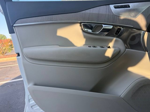 Used 2024 Volvo XC90 T8 Ultimate w/ Lounge Package AWD/4WD image 11
