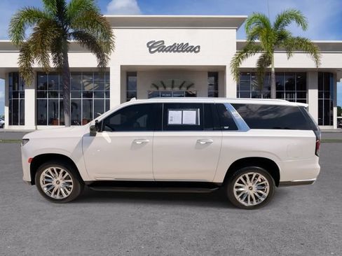 Certified 2024 Cadillac Escalade ESV Premium Luxury RWD image 9
