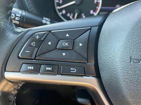 Used 2022 Nissan Sentra SV w/ Trunk Package FWD image 29