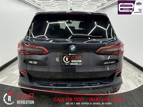 Used 2023 BMW X5 sDrive40i w/ M Sport Package RWD image 5