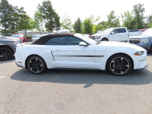 Used 2021 Ford Mustang GT Premium w/ Equipment Group 401A RWD image 6