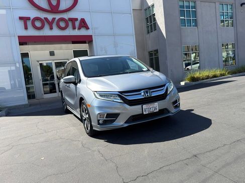 Used 2020 Honda Odyssey Elite image 1