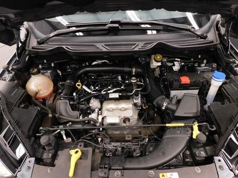 Used 2019 Ford EcoSport SE w/ SE Convenience Package image 40