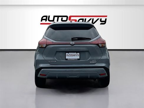 Used 2024 Nissan Kicks SR image 6
