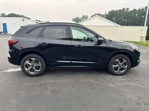 Used 2024 Ford Escape ST-Line w/ Tech Pack #1 AWD/4WD image 10
