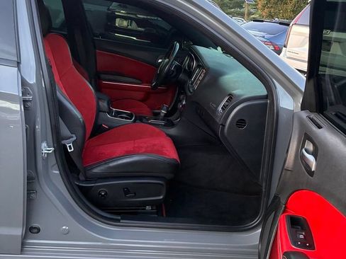 Used 2018 Dodge Charger R/T Scat Pack RWD image 27