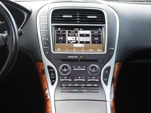 Used 2016 Lincoln MKX Select w/ Select Plus Package image 10