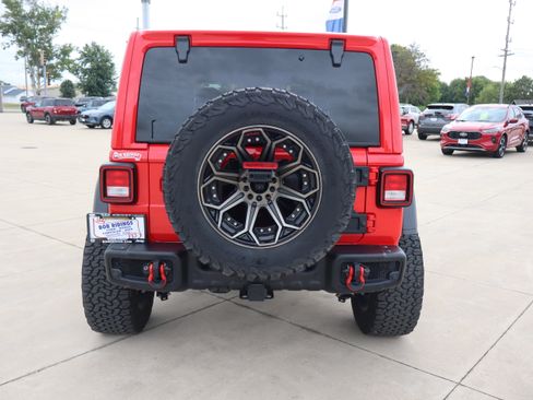 Used 2024 Jeep Wrangler Unlimited AWD/4WD image 6