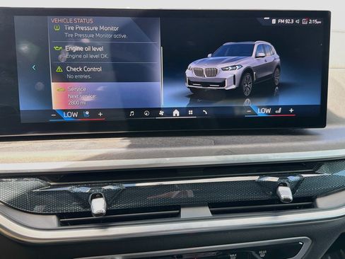 Used 2025 BMW X5 xDrive40i AWD/4WD image 30