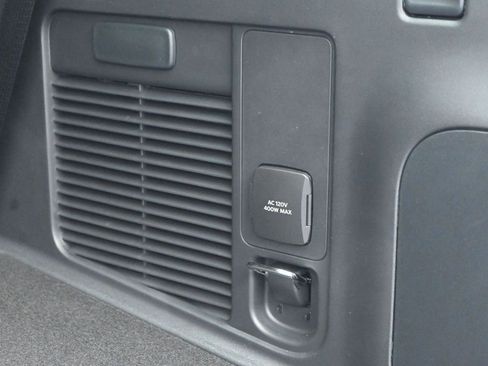 New 2026 Ford Expedition Active image 32