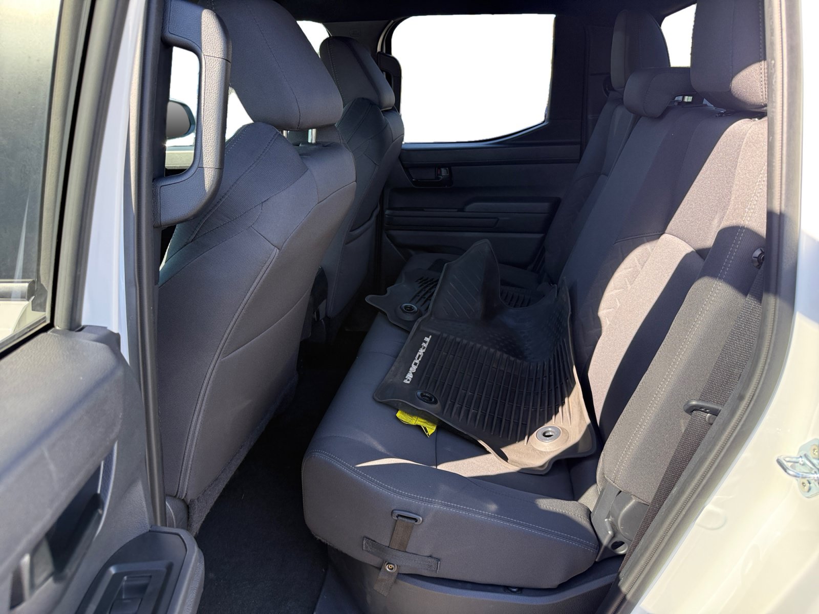 Used 2025 Toyota Tacoma SR5 AWD/4WD image 16