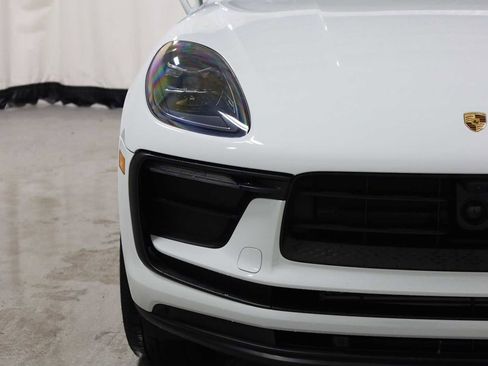 Certified 2026 Porsche Macan image 15