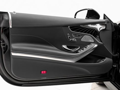 Used 2020 Mercedes-Benz S 560 4MATIC Coupe image 44