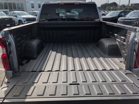 New 2026 Chevrolet Silverado 1500 Custom Trail Boss w/ LPO, Dark Essentials Package image 26