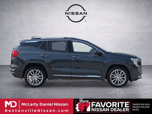 Used 2022 GMC Terrain Denali w/ LPO, Floor Liner Package AWD/4WD image 6
