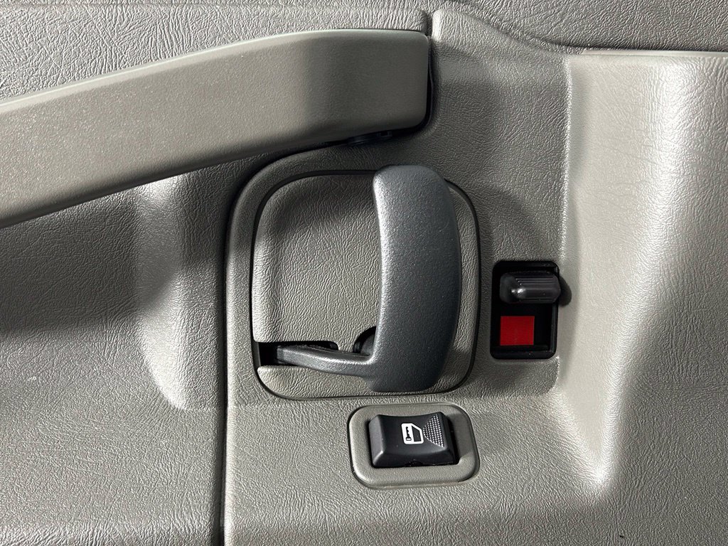 Used 2025 Chevrolet Express 2500 w/ Driver Convenience Package RWD image 27