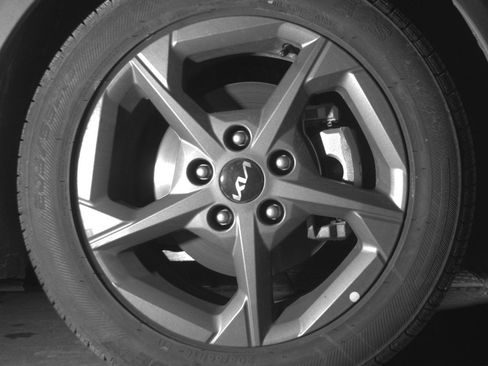 Used 2025 Kia K4 FWD image 12