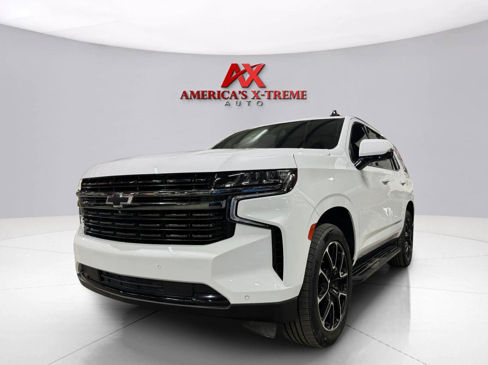 Used 2022 Chevrolet Tahoe RST w/ Luxury Package AWD/4WD image 1