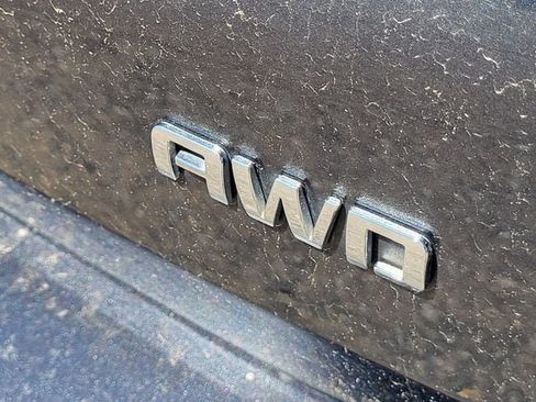Used 2023 Chevrolet Equinox LT AWD/4WD image 31